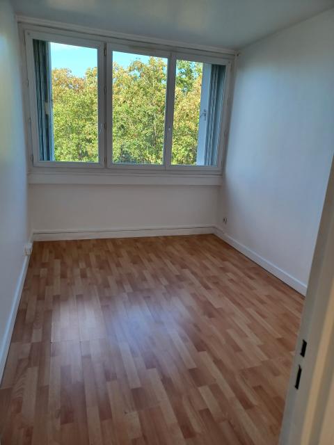 Location appartement T5 Eragny - Photo 1