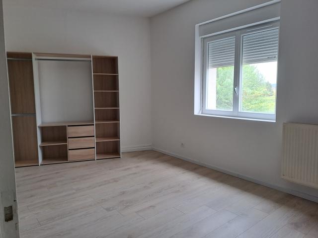 Location appartement T3 Bourgoin Jallieu - Photo 2