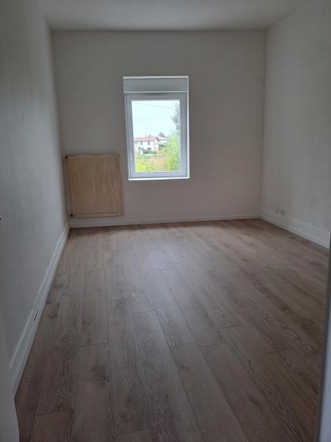 Location appartement T3 Bourgoin Jallieu - Photo 3