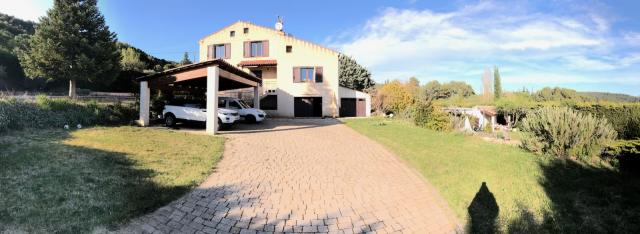 Location maison F7 St Zacharie - Photo 2