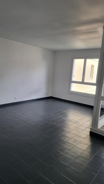 Location appartement T4 Melun - Photo 2