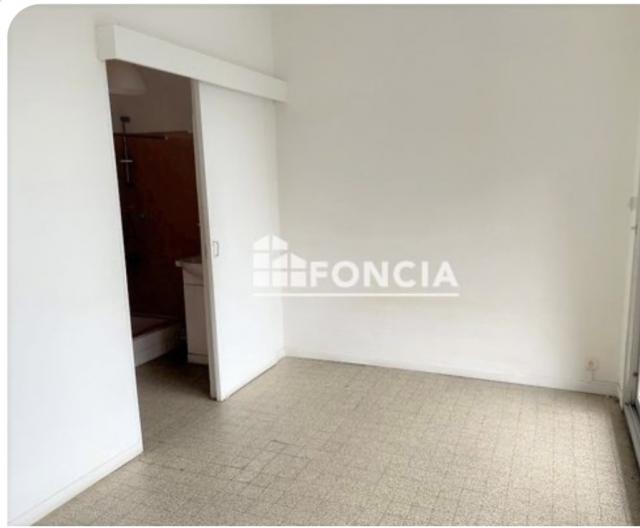 Location appartement T2 Marseille 08 - Photo 4
