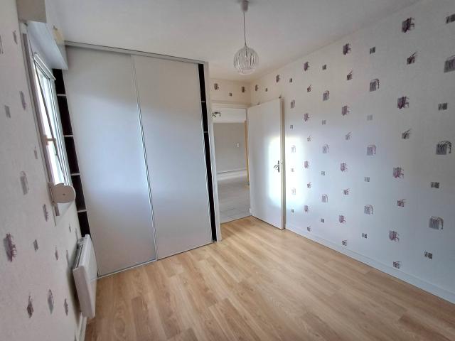 Location appartement T4 Saintes - Photo 3