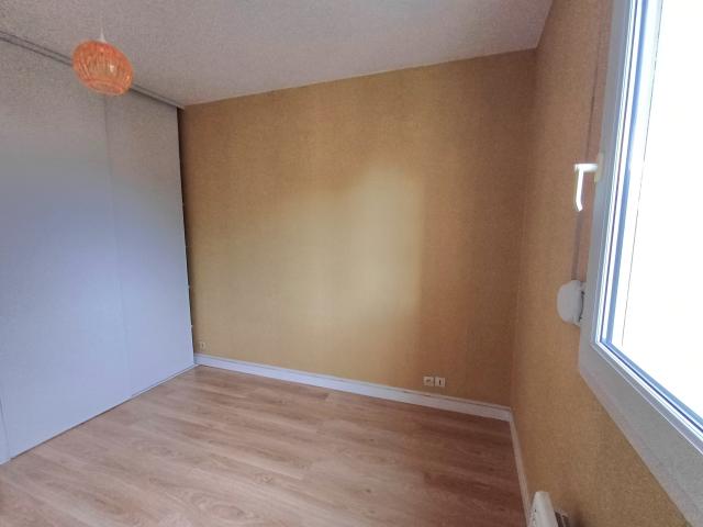 Location appartement T4 Saintes - Photo 7