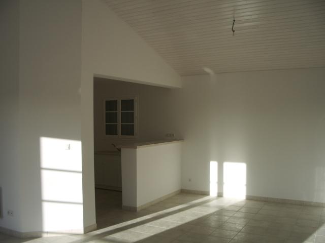 Location maison F4 St Laurent de la Pree - Photo 5