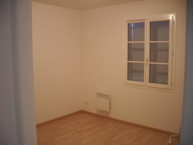 Location maison F4 St Laurent de la Pree - Photo 7