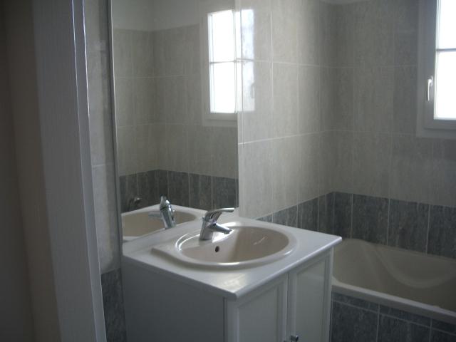 Location maison F4 St Laurent de la Pree - Photo 9