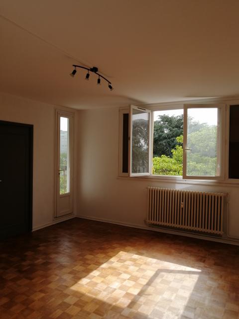 Location appartement T4 Poitiers - Photo 2