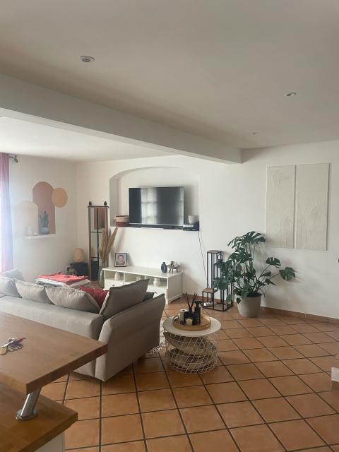 Location appartement T4 Neoules - Photo 2