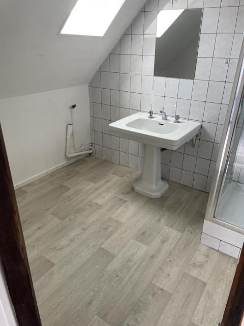 Location appartement T3 Villeneuve la Guyard - Photo 6