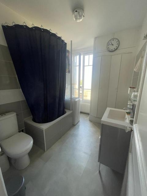 Location appartement T3 Villeneuve le Roi - Photo 4