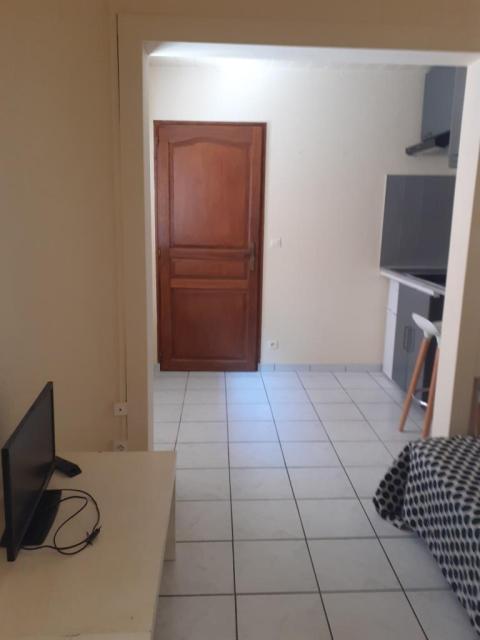 Location appartement T2 Villeneuve les Beziers - Photo 3