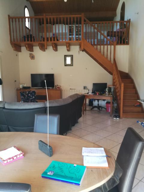 Location maison F6 Vauvert - Photo 3