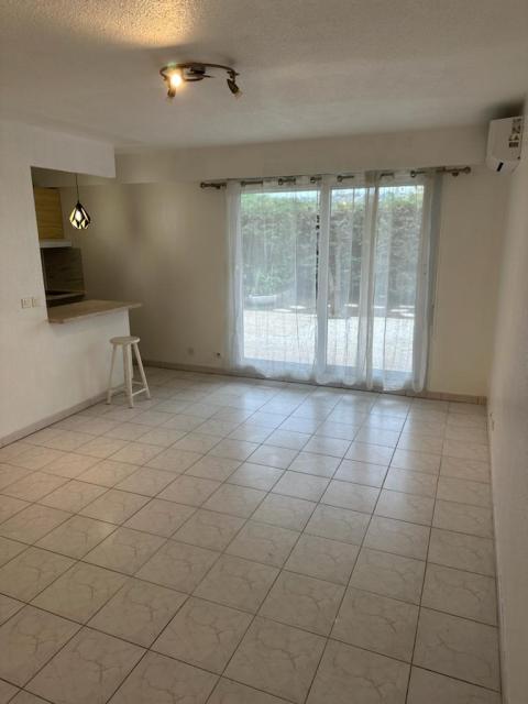 Location studio St Laurent du Var - Photo 9