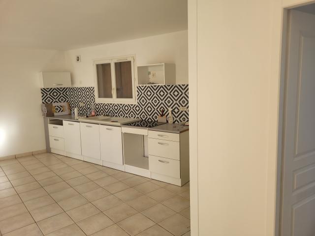 Location appartement T3 Ambares et Lagrave - Photo 2