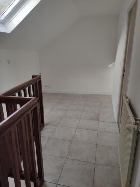 Location maison F4 Precigne - Photo 7