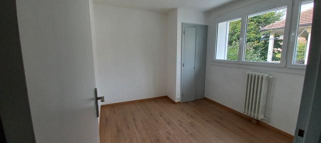 Location appartement T4 Bourgoin Jallieu - Photo 5