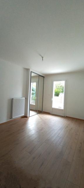 Location appartement T4 Bourgoin Jallieu - Photo 7