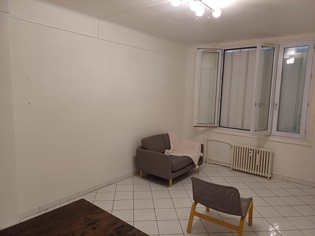 Location appartement T2 St Etienne - Photo 2