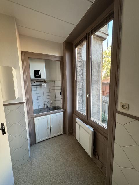 Location appartement T1 St Etienne - Photo 2