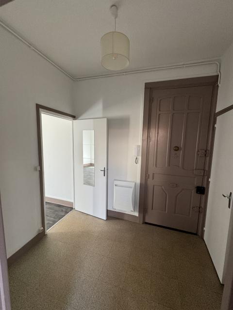 Location appartement T1 St Etienne - Photo 3