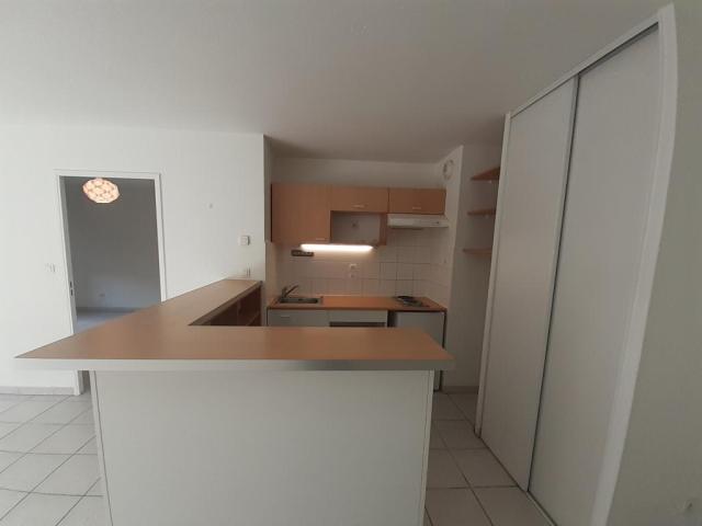 Location appartement T2 Lyon 8 - Photo 2