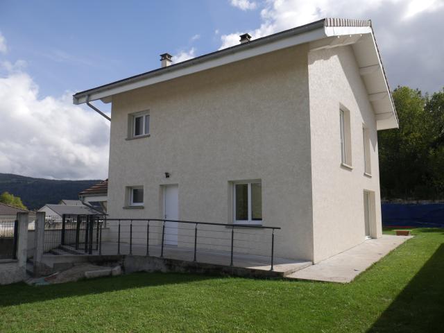 Location maison F5 Dortan - Photo 3