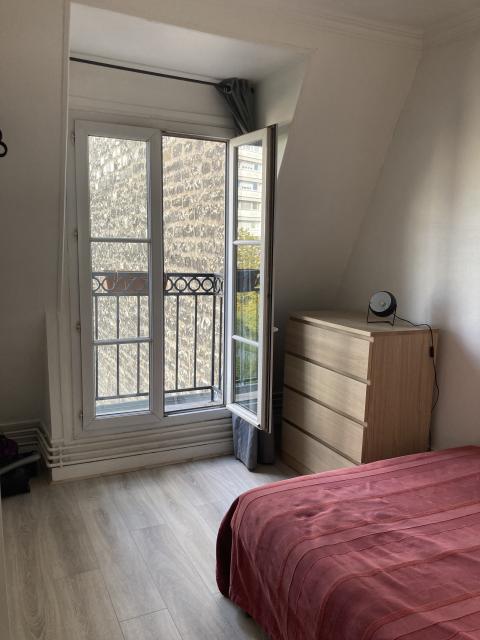 Location appartement T2 Paris 19 - Photo 2