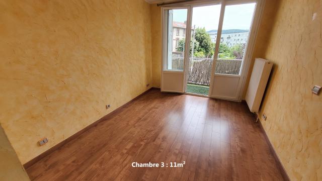 Location appartement T4 St Etienne - Photo 3