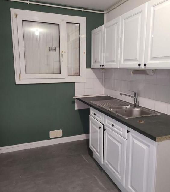 Location maison F4 Connerre - Photo 2