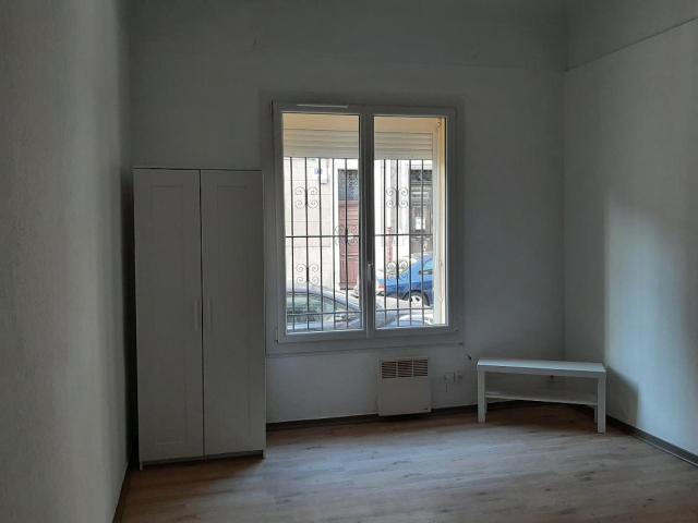 Location appartement T1 Marseille 04 - Photo 3