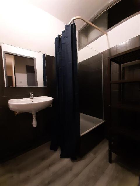 Location appartement T1 Marseille 04 - Photo 5