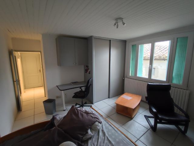 Location appartement T1 St Cesaire - Photo 3