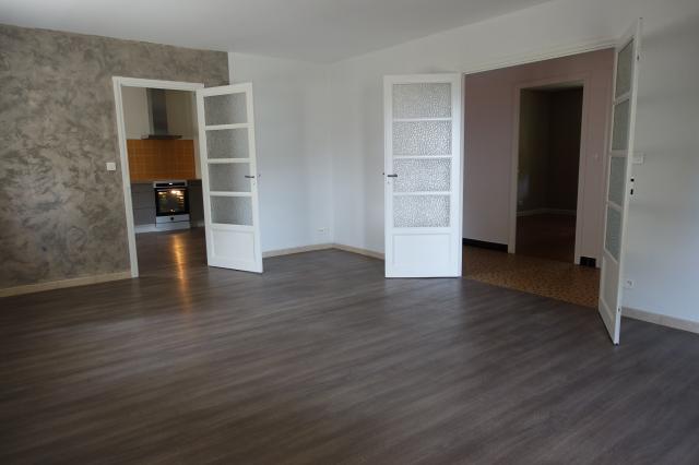 Location appartement T5 St Laurent du Pape - Photo 4