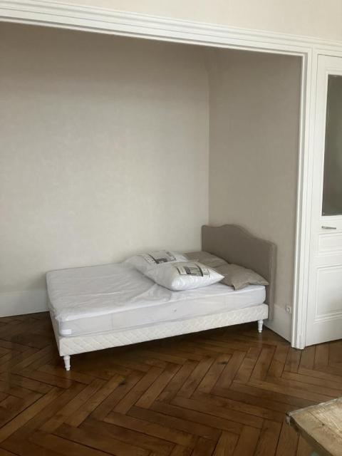 Location appartement T1 St Etienne - Photo 2