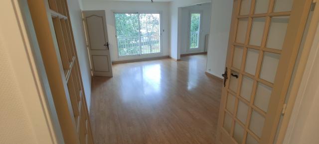 Location appartement T4 Reze - Photo 2