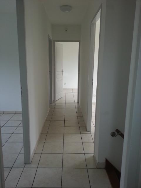 Location maison F5 St Sauveur - Photo 8