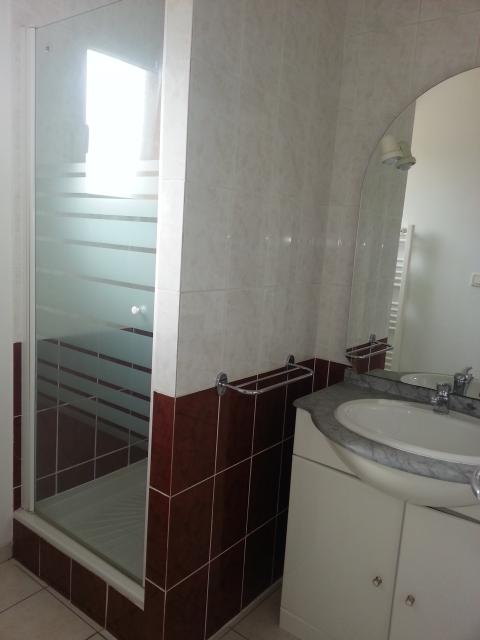 Location maison F5 St Sauveur - Photo 9