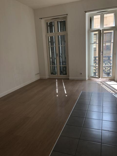 Location appartement T1 Marseille 02 - Photo 3