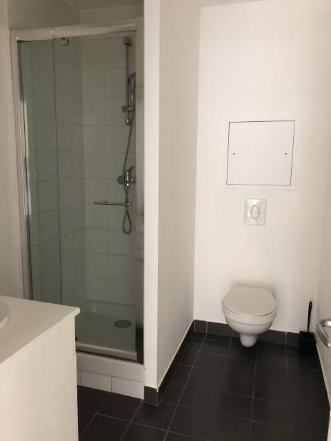 Location appartement T1 Marseille 02 - Photo 4