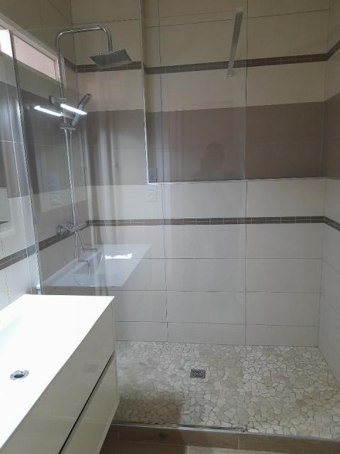 Location appartement T2 St Etienne - Photo 2