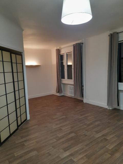 Location appartement T2 St Etienne - Photo 3
