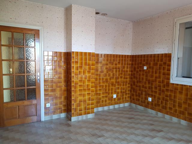 Location appartement T5 Le Teil - Photo 2