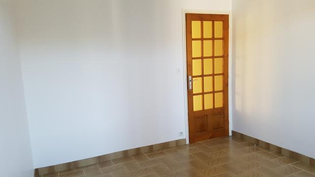 Location appartement T5 Le Teil - Photo 8
