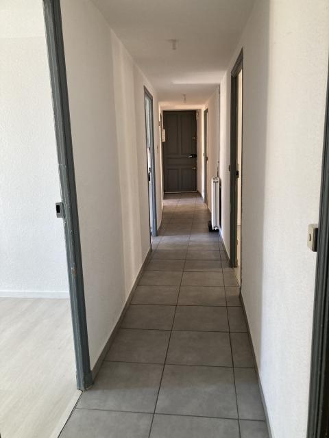 Location appartement T4 Beziers - Photo 3