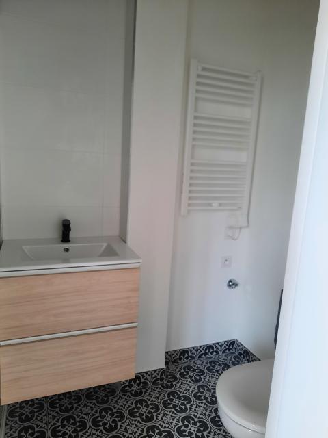 Location studio Lyon 8 - Photo 3