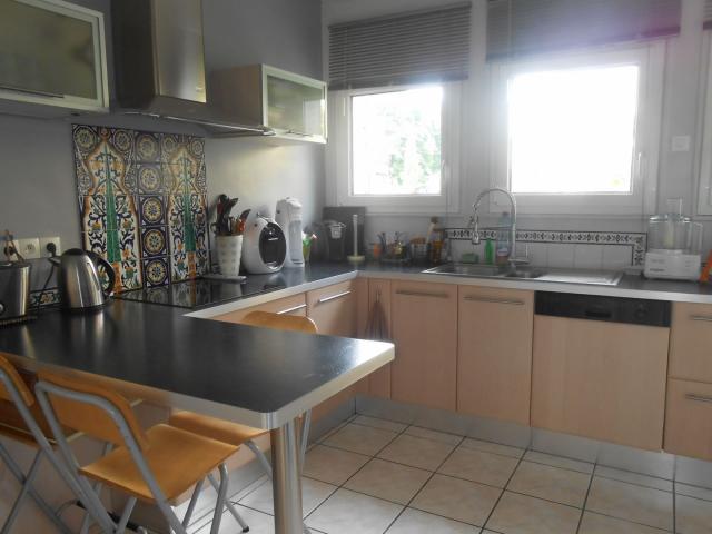Location maison F7 Lyon 4 - Photo 2