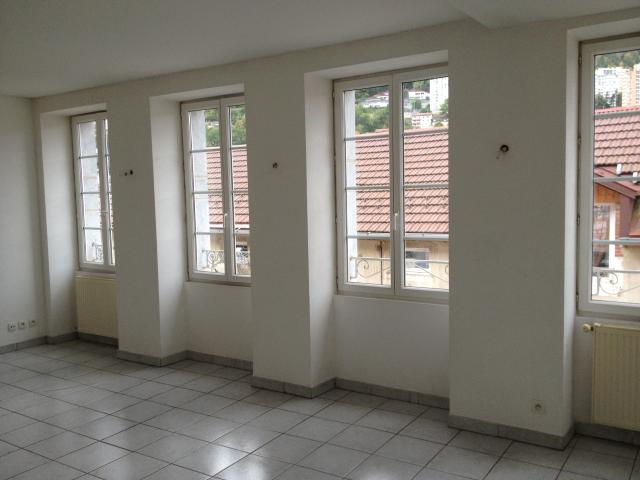 Location appartement T4 St Claude - Photo 6
