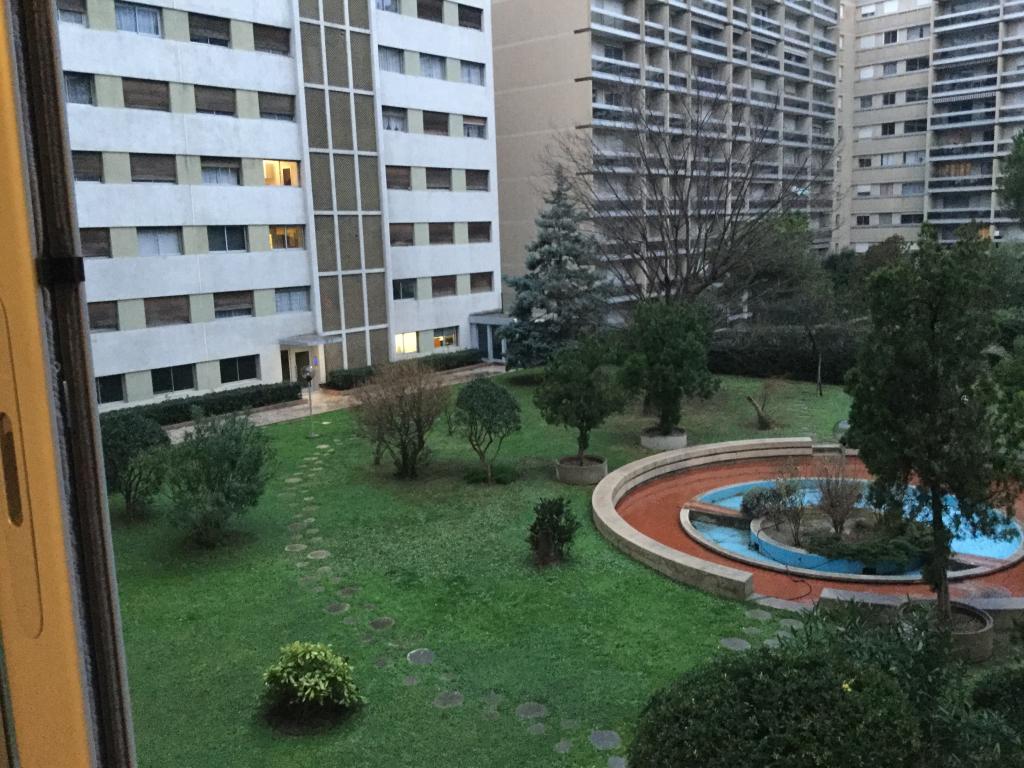 Location chambre Marseille 01 - Photo 1