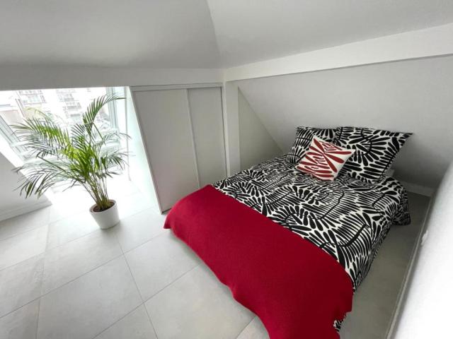 Location studio Neuilly sur Marne - Photo 3